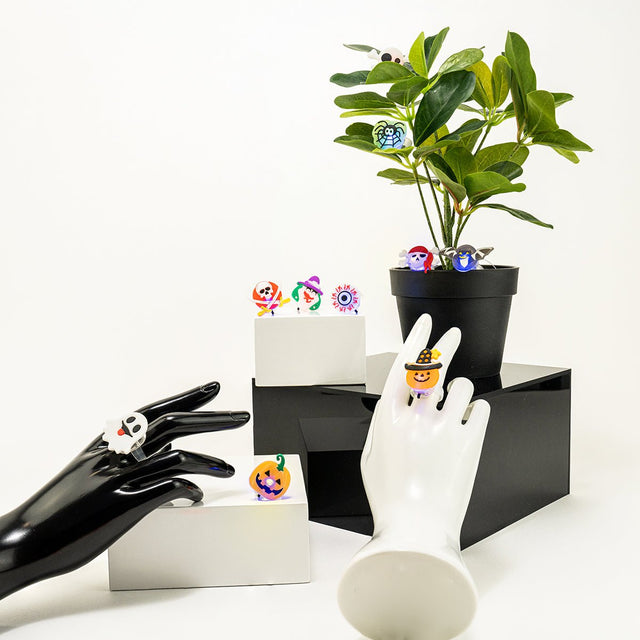 Halloween Party Favors: LED Rings for Kids - PopFun
