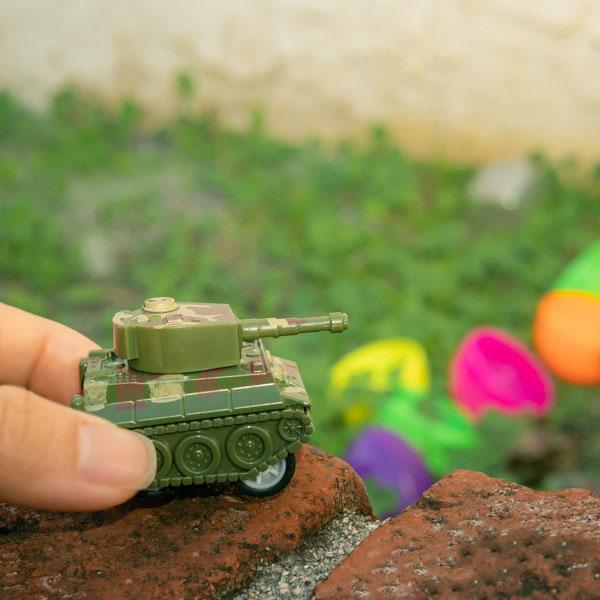 Pullback Military Vehicles Easter Eggs - PopFun