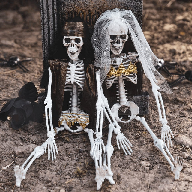 Bride & Groom Halloween Skeleton | PopFun