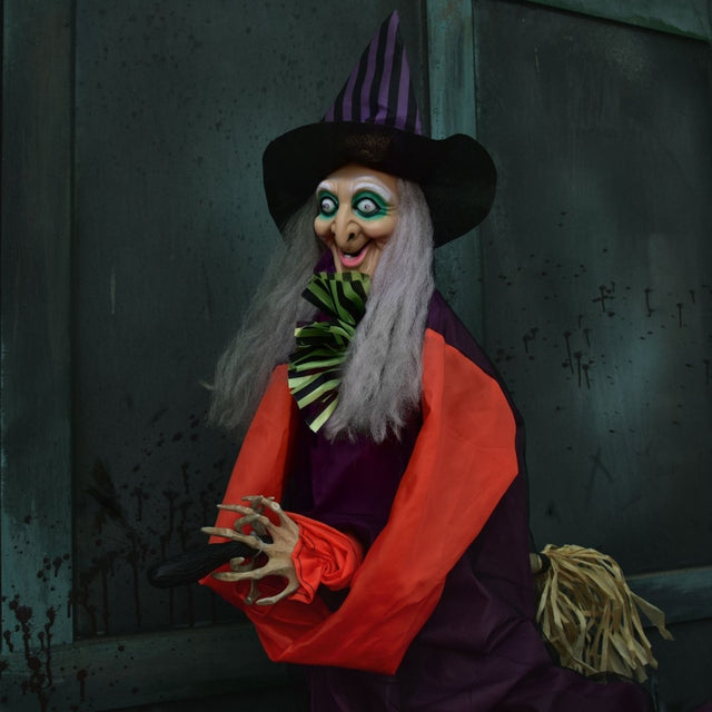 Broom-Riding Witch | PopFun
