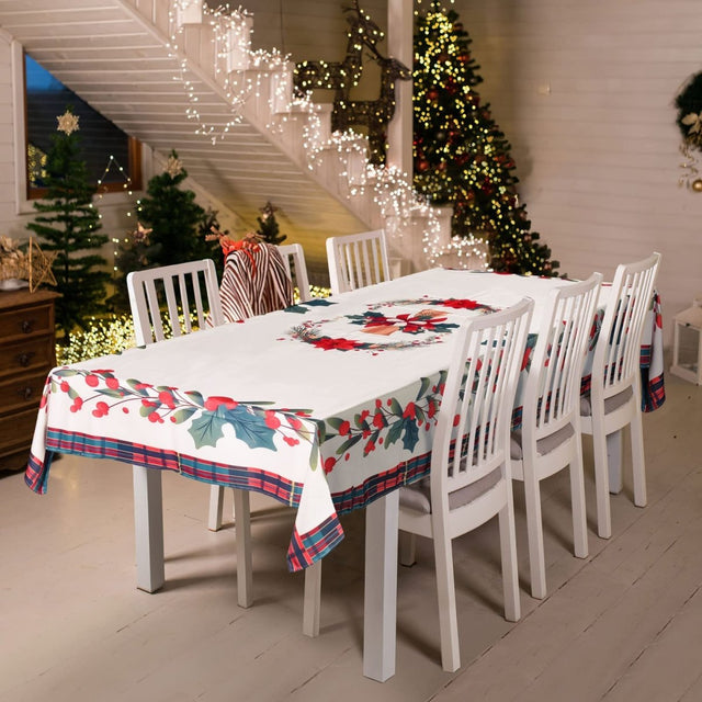 Christmas Home Decor: The Mistletoe Tablecloth - PopFun